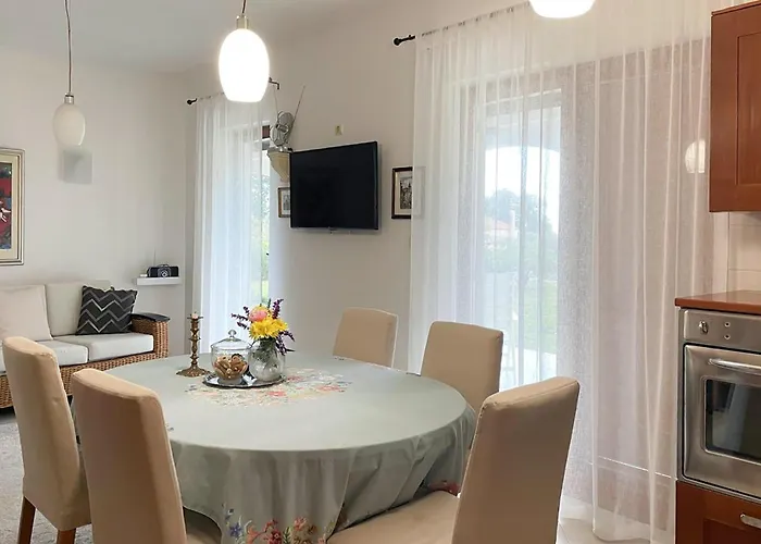 Beautiful In * Gdinj